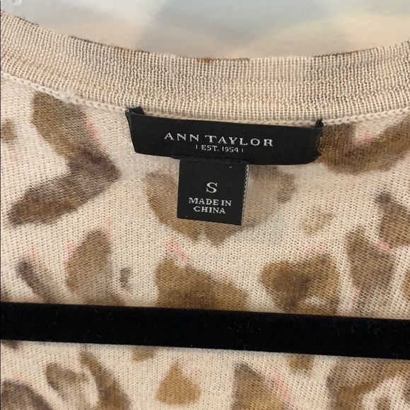 Leopard Print Ann Taylor Merino Cardigan in Small - Picture 2 of 2